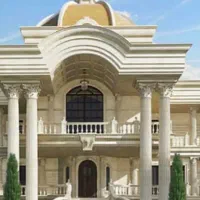 ویلا-کلاسیک-با-حیاط-بزرگ