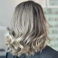 چند مدل رنگ و لایت و احیا و صافی نیازمندم