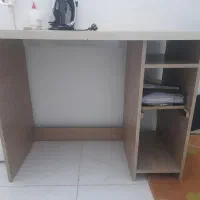 میز تحریر یا کامپیوتر