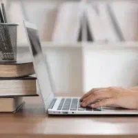 انجام گزارش کارآموزی،پروژه پایانی،ویراستاری و..
