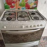 اجاق گاز فر دار سالم خریدار واقعی تخفیف  دارد
