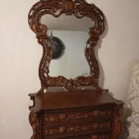 آیینه کنسول قدیمی