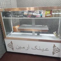 ویترین وسایل مغازه پوشاکی