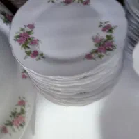 چینی گل سرخ قدیمی