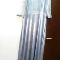 پیراهن فروشی