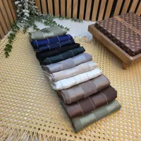 فروشنده روسری خانم