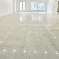 210متر حیاط مستقل 140متر مفیدسه خوابه و70مترحیاط