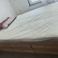 تخت دو نفره