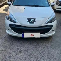 207 اتومات سفید 1402 و دنده مشکی 1403