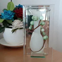 گلدان دکوری شیشه ای مدرن