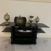 میزتلویزیون و شکلات خوری