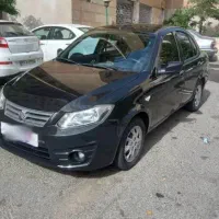 ساینا مشکی