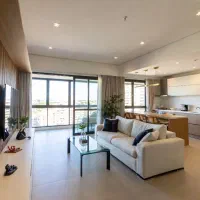 ۱۱۰ متر فول امکانات طبقه پنجم رو به آفتاب