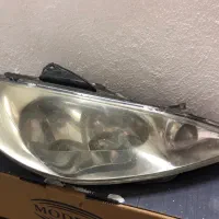 دو عدد چراغ جلو ۲۰۶