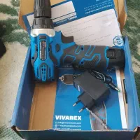 یک عدد دریل شارژی دوازده وات  vivarex