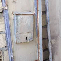 در آهنی باچهارچوب