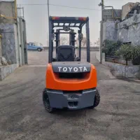 لیفتراک تویوتا ۸اف ۳تن