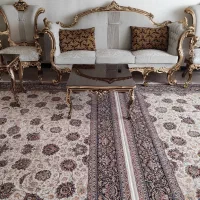 مبل 9نفره همراه ویترین و میز ناهار خوری 6نفره