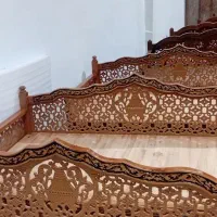 تخت چوبی