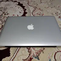 لپ تاپ اپل خیلی تمیز