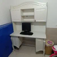 میز کامپیوتر و تحریر