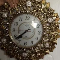 ساعت دیواری