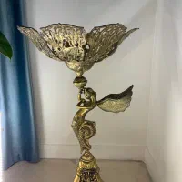میوه خوری کنار سالنی برنجی(برنز)