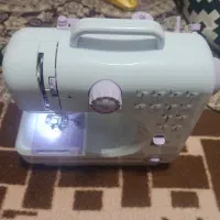 چرخ خیاطی مسافرتی