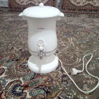 یک عدد سماور یا کتری قوری برقی