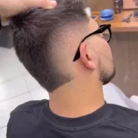 آموزش آرایشگری مردانه با دو شعبه فعال