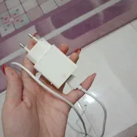 شارژر و آدابتور موبایل کامل سالم بدون ایراد