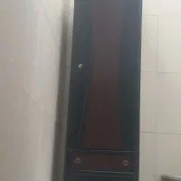 یک عدد کمد تکی