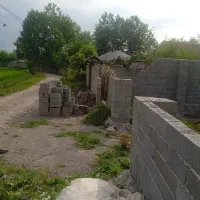 زمین‌/ دور دیوار/ متراژ ۵۰۰متر/ با پروانه