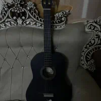 گیتار در حد نو