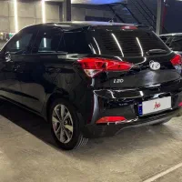 i20