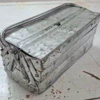 جعبه ابزار فلزی