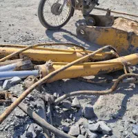 بیل مکانیکی خط شش ۲۰۰مدل ۱۹۹۸میلادی