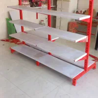 قفسه وسط فروشگاهی به فروش می رسد