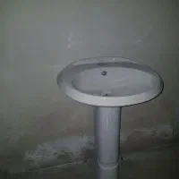 توالت فرنگی و روشویی