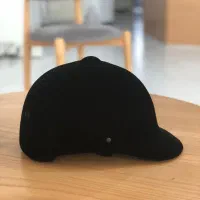 دو عدد کلاه سوار کاری کایلین به فروش می رسد.