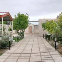 اجاره روزانه باغ ویلا استخردار