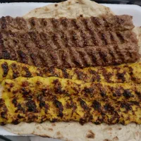 کارگر ساده.شاطر.تخته کار.صندوقدار