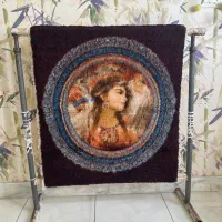 تابلو فرش دستبافت قاب سنگی ماندانا