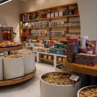 فروشنده شیفت شب فروشگاه آجیل پالادیوم