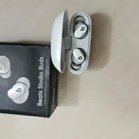 ایر پاد بیتس