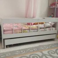 تخت کودک (گهواره)همراه با تشک