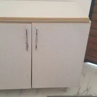 یک عدد کابینت جنس ام دی اف ۲ طبقه