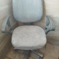 صندلی چرخ دار وگردان