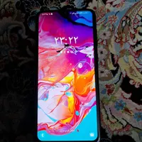 سامسونگ Galaxy A70 با حافظهٔ ۱۲۸ گیگابایت