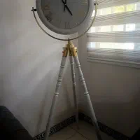 ساعت ایستاده